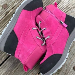 Ugg Kids Turlock waterproof pink black snow boots- 5- NWOT fits women 6.5- 7